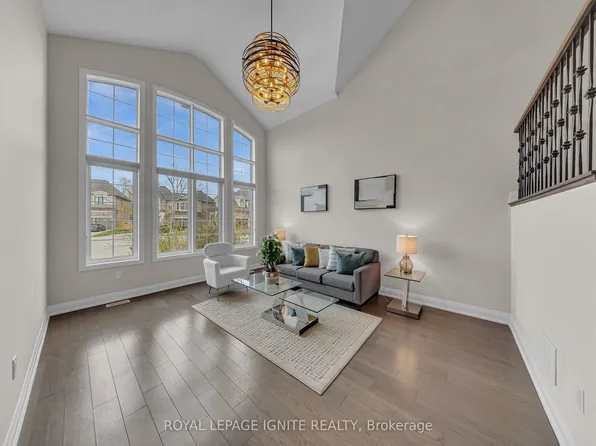 398 Frontier Ct, Pickering, ON L1W 4A9