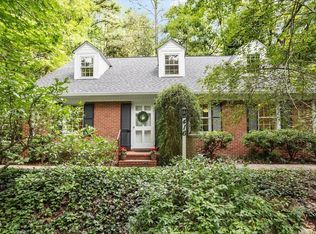 416 Brookside Dr, Chapel Hill, NC 27516