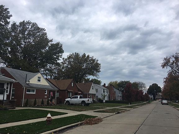 5th image of 90 Sunnycliff Dr