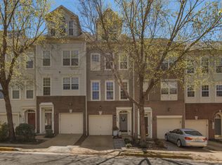 11429 Log Ridge Dr, Fairfax, VA 22030