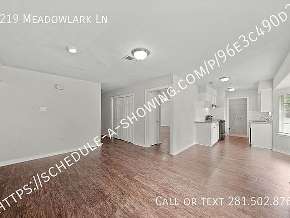 3rd image of 7219 Meadowlark Ln