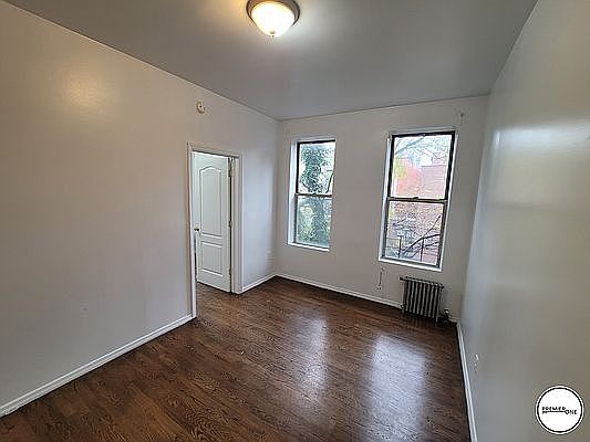 1st image of 731 Saint Nicholas Ave #44