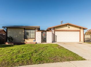 1394 Rogers Ln, San Bernardino, CA 92404