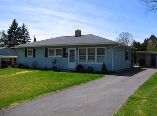 1517 Country Club Ln, Williamsport, PA 17701