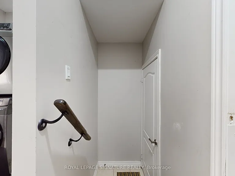 38 Havanna Cres #BASEMENT — Photo 34