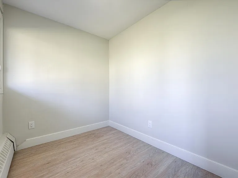 86 Silver Springs Blvd #97-203 — Photo 4