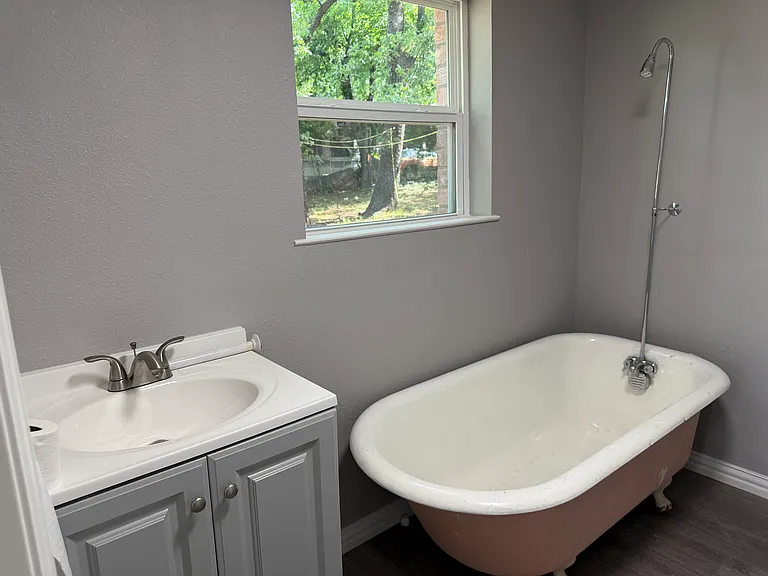 2304 N Elm St #A — Photo 6