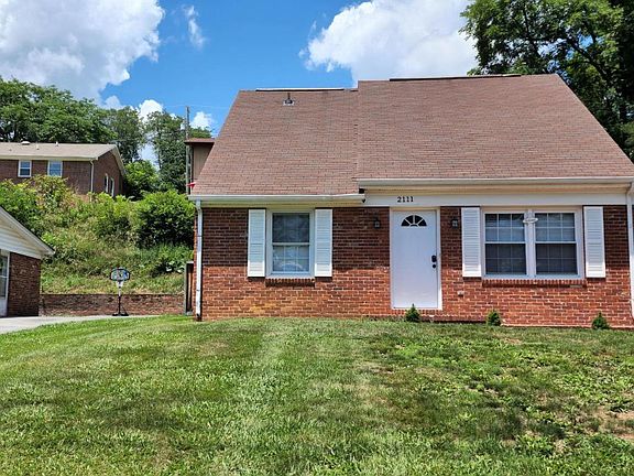 3rd image of 2111 Veda Dr