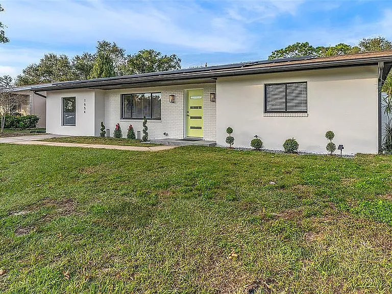 1654 Suffolk Dr — Photo 4