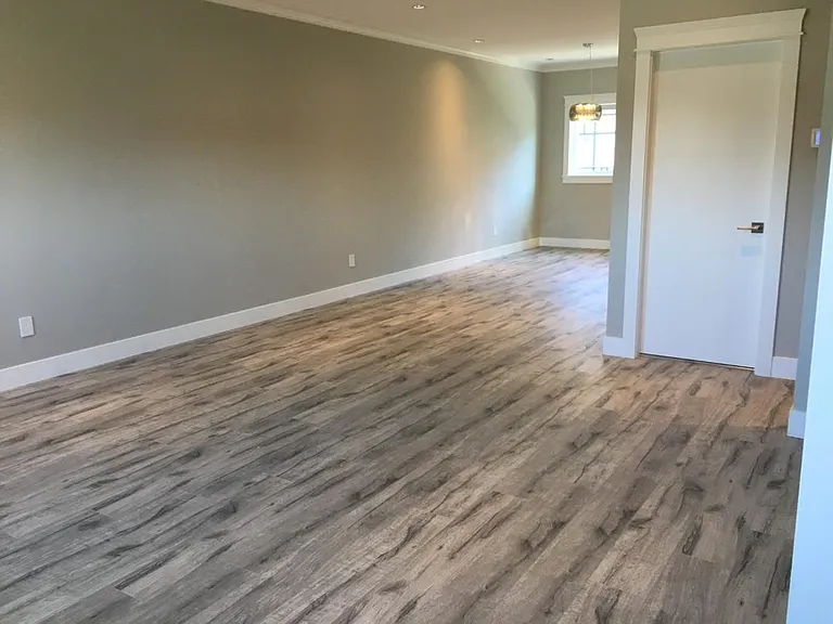 9560 Alexandra Rd #8 — Photo 5