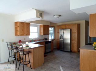2802 Island Hwy, Charlotte, MI
