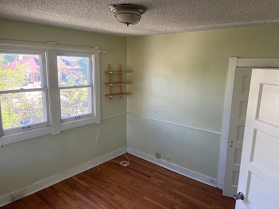 5th image of 3256 N Clayton St