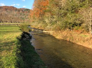 2 Timber Rock Dr, Lenoir, NC 28645