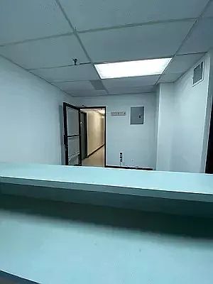 5th image of 210 Canal St Room 508