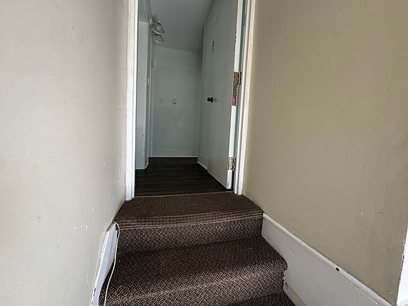 3rd image of 4 Peel St #2