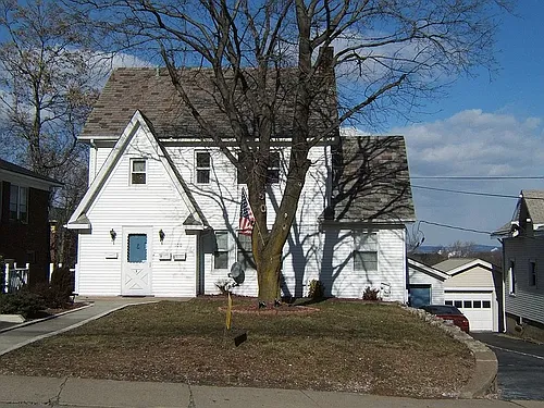 100 Westside Ave #2 Photo 1