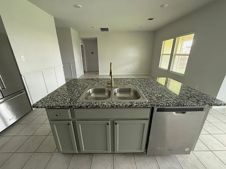 9610 Murandy Dr — Photo 9