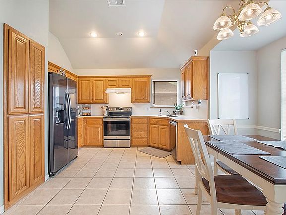 4th image of 2023 Laney Dr