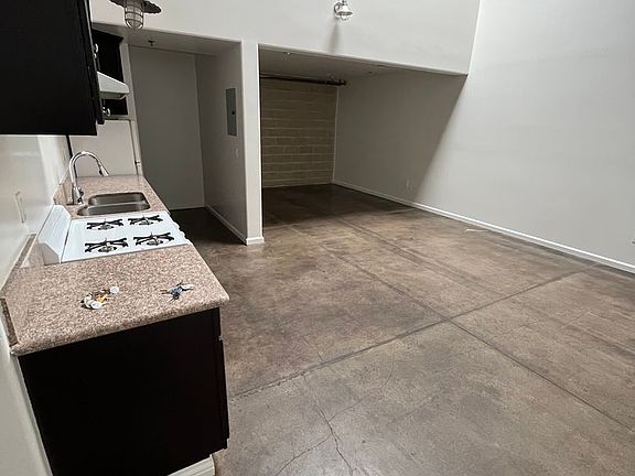 3rd image of 1734 N Main St #633-140