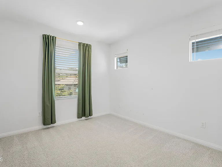 667 Pedro St — Photo 29