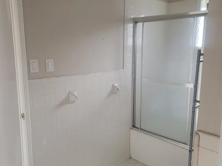 3208 Leeds St — Photo 13