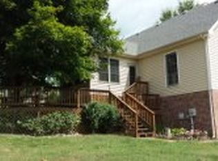 2070 Bradbury Rd, Adams, TN 37010