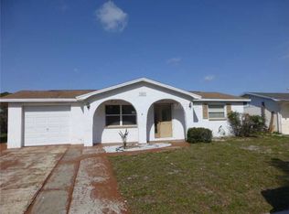 1051 Brass Ln, Holiday, FL 34691