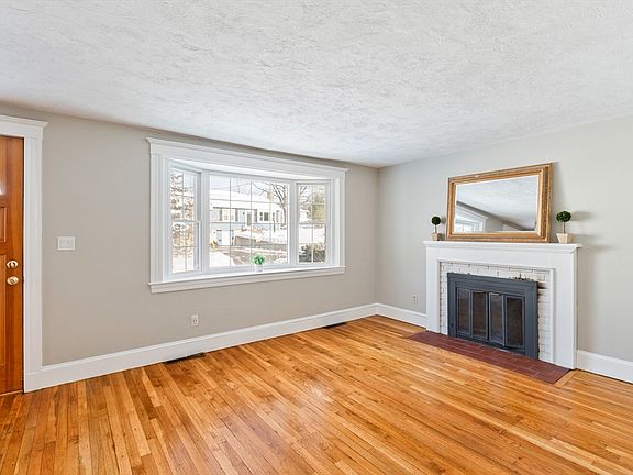 5th image of 9 Pearl St