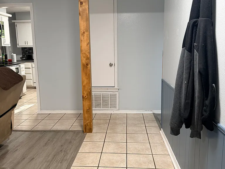 Entry way