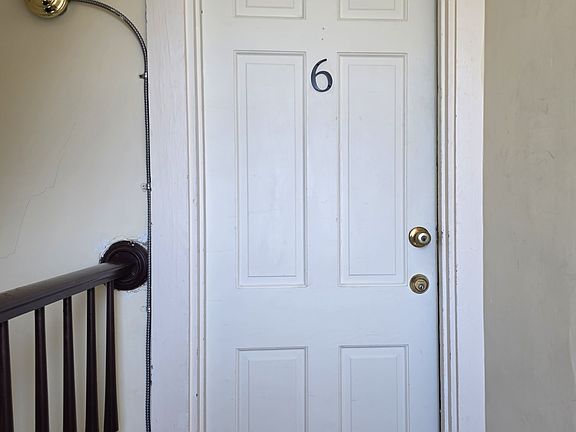 2nd image of 222 W Orange St APT 6