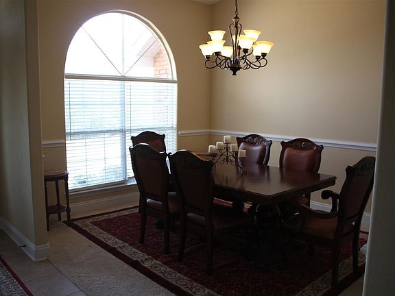 3rd image of 4390 Essex Terrace Cir