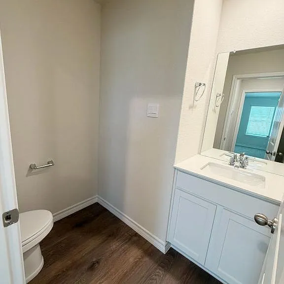 547 Avalon Banks — Photo 11