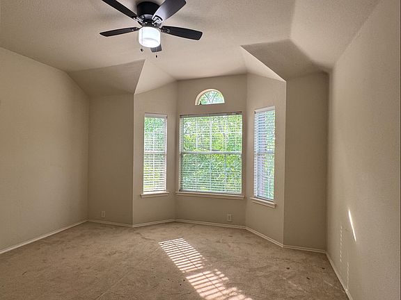 3rd image of 11146 Silver Horn Dr
