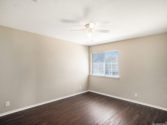 5th image of 12139 Karnes