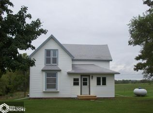 28975 250th St, Leon, IA 50144