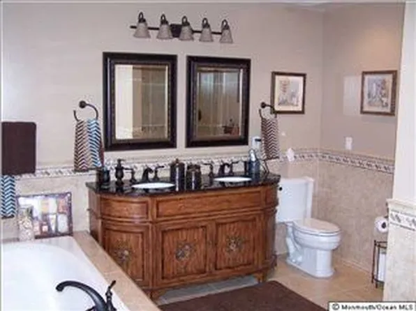 10 Kevin Dale Pl, Jackson, NJ 08527