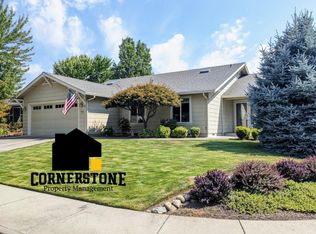 64 Mountain View Dr, Phoenix, OR 97535