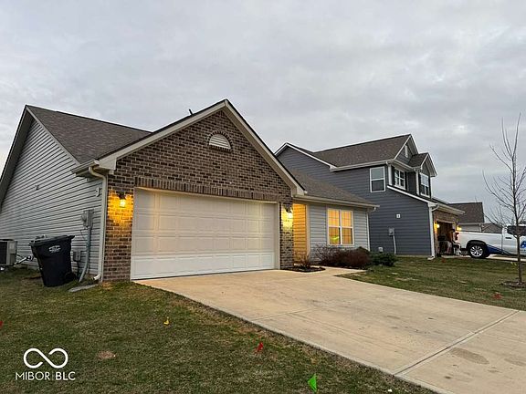 3rd image of 1921 Cold Springs Dr