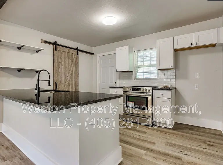 630 E Comanche St — Photo 6