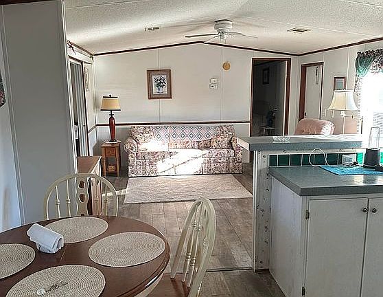 5th image of 7832 Golf Blvd