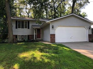 1321 Gladstone Dr SE, Grand Rapids, MI