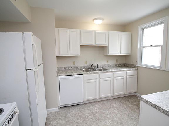 4th image of 376 N Selby Blvd