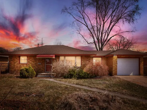 5932 Hampshire Ave N, Crystal, MN 55428