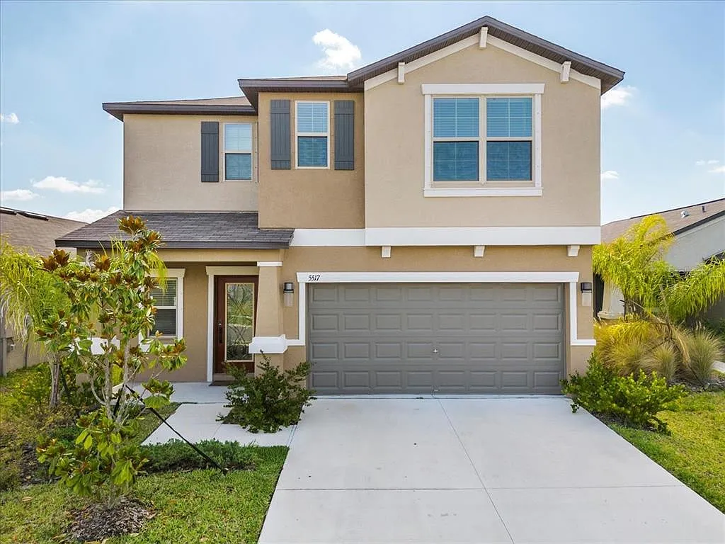 6 bed, 3.0 bath, 2614 sqft, $2,900 — Photo 3