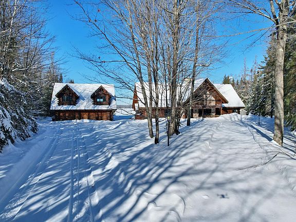 3rd image of 2952 E Kerr Ln