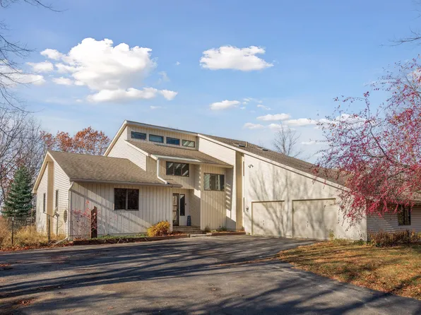 4861 E 250th St, Elko New Market, MN 55020