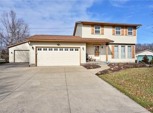 1685 King Dr, Uniontown, OH