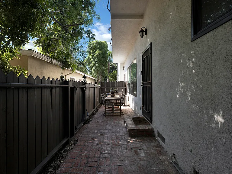 12803 Bloomfield St #2 — Photo 40