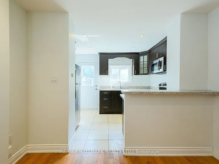 527 Craven Rd — Photo 14