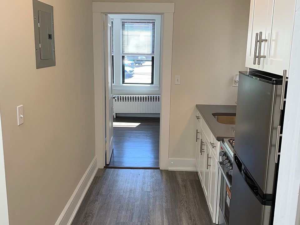1st image of 55-2 Kaldenberg Pl